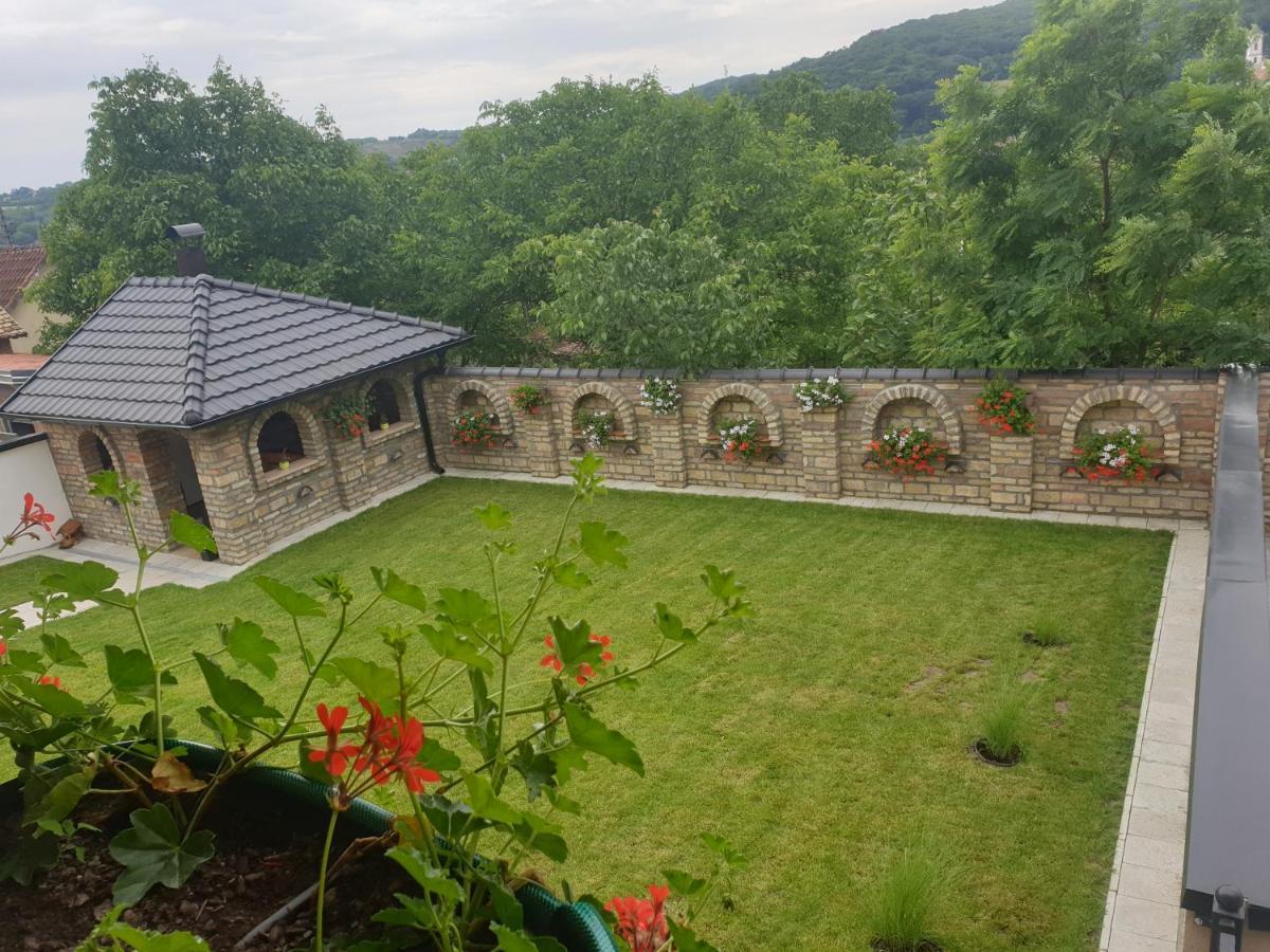 Apartmani Kruna Vrdnik Extérieur photo