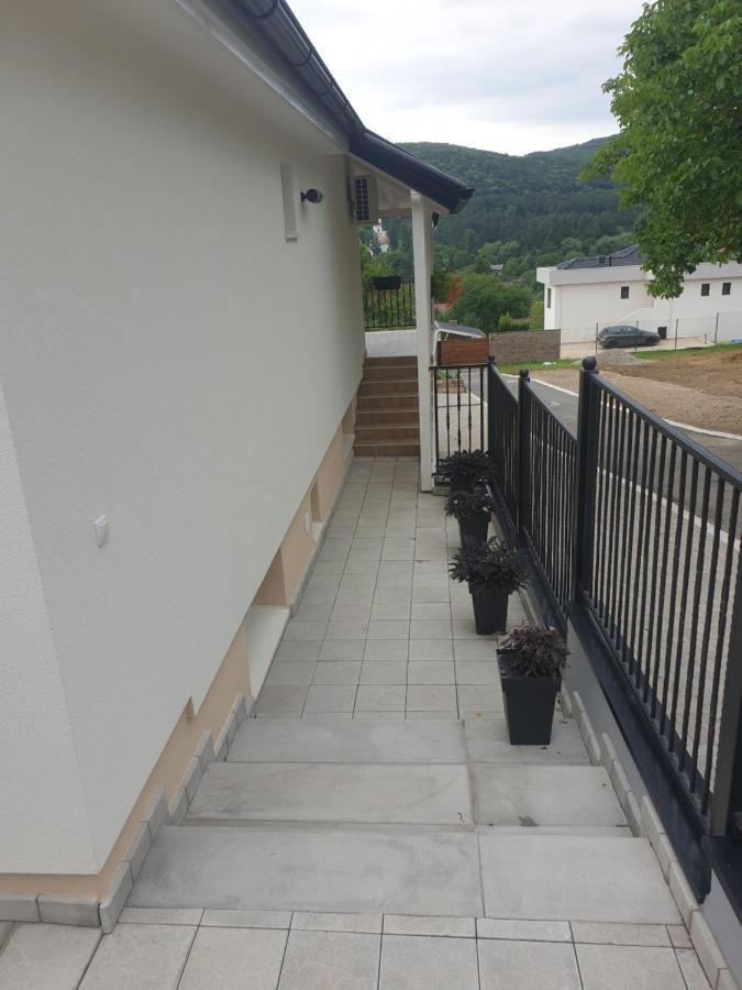 Apartmani Kruna Vrdnik Extérieur photo