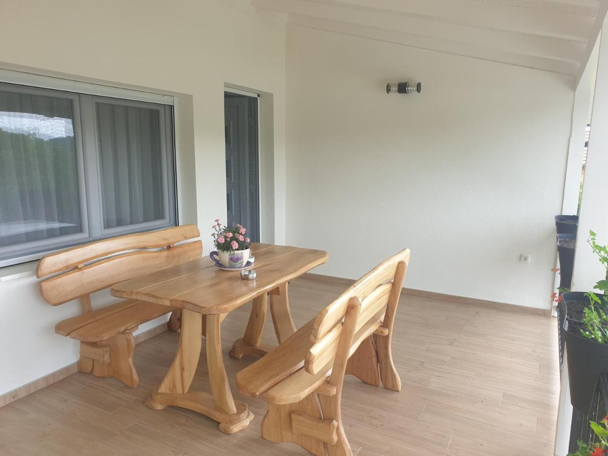 Apartmani Kruna Vrdnik Extérieur photo